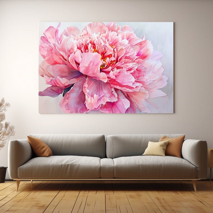 Peinture aquarelle d'une pivoine rose en gros plan, pétales froissés et cœur jaune sur fond bleu pâle
