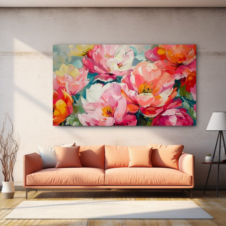 Tableau de fleurs stylisées en gros plan, larges corolles rose pâle, corail et orange sur fond turquoise